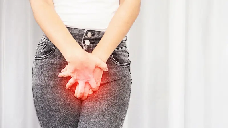 خارش لبه‌های بیرونی واژن نشانه چیست؟علل و درمان خانگی خارش واژن