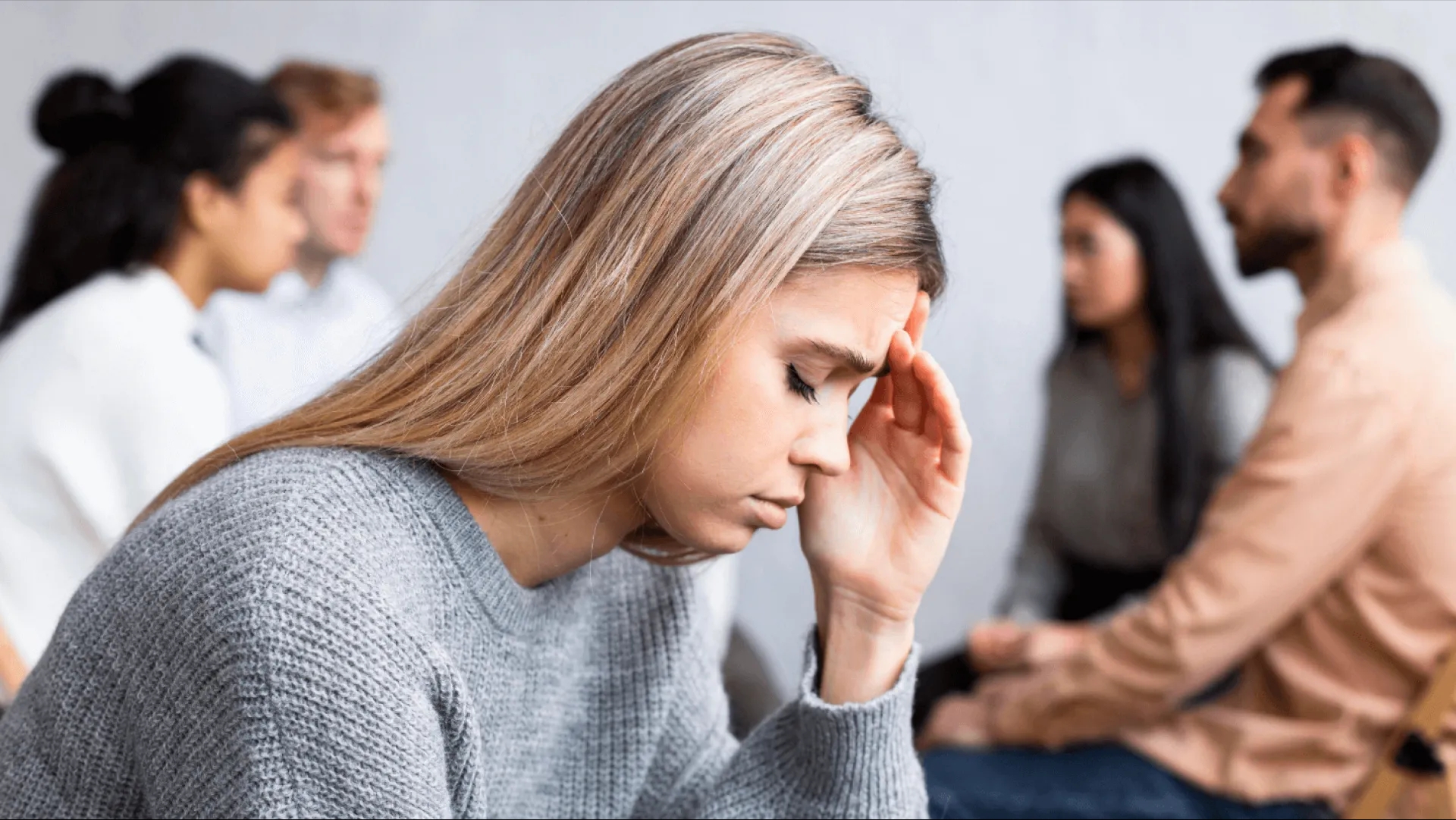 اضطراب اجتماعی؛ از دلایل تا علائم و روش‌ درمان 