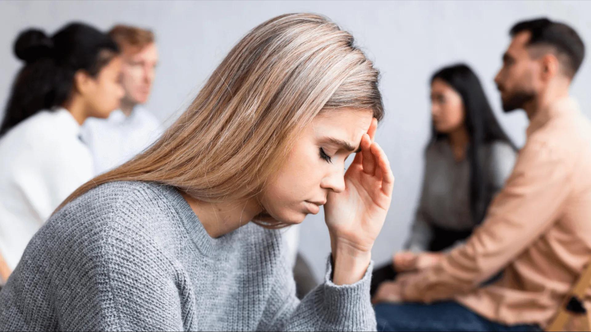 اضطراب اجتماعی؛ از دلایل تا علائم و روش‌ درمان 