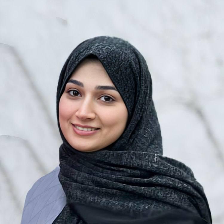 زینب اسماعیلیان